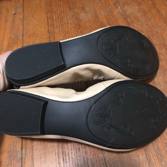 Tahari flats - Picture 3 of 3